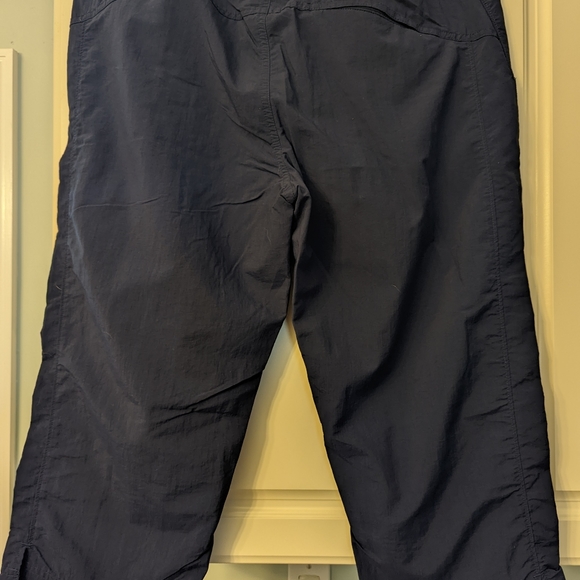 Navy medium Columbia PFG mid length pants - Picture 2 of 7